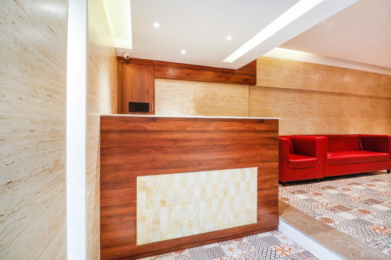 Oyo 70475 Hotel Sea Breeze Mumbai Exterior photo